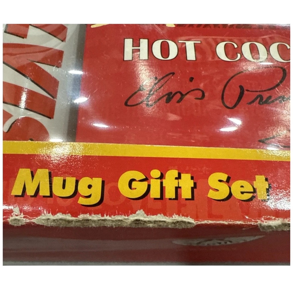 Red Mug Gift Set - Picture 12 of 14
